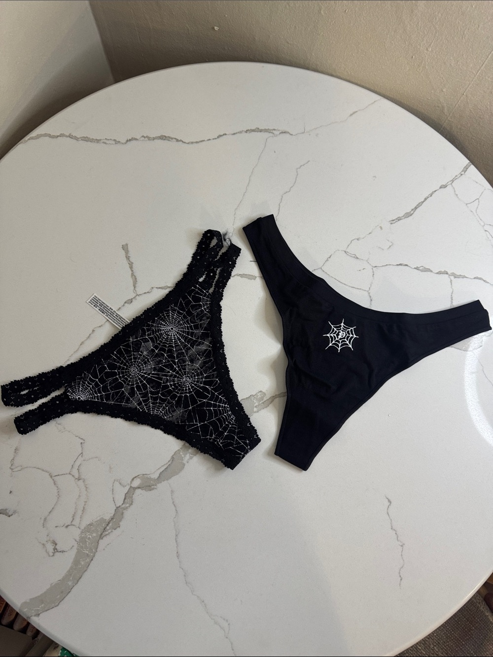 Victoria's Secret Pink Med  Black Lace & Solid Thong Duo